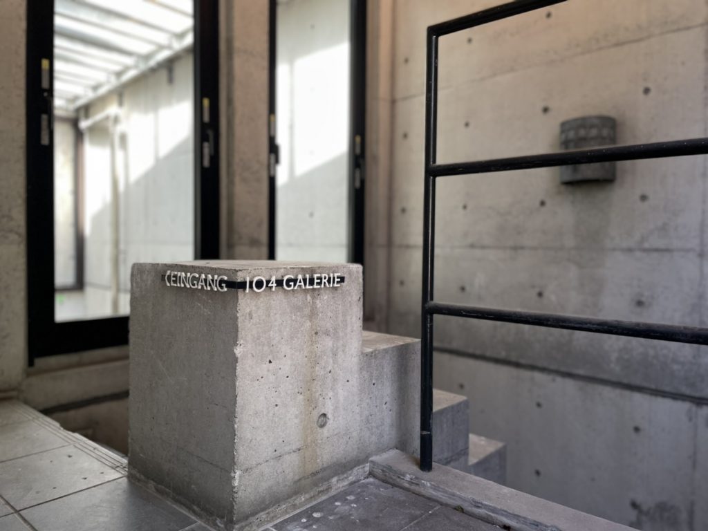 104GALERIE移転のお知らせ